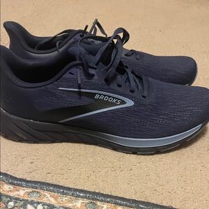 Brooks Men's Navy Athletic Shoes
